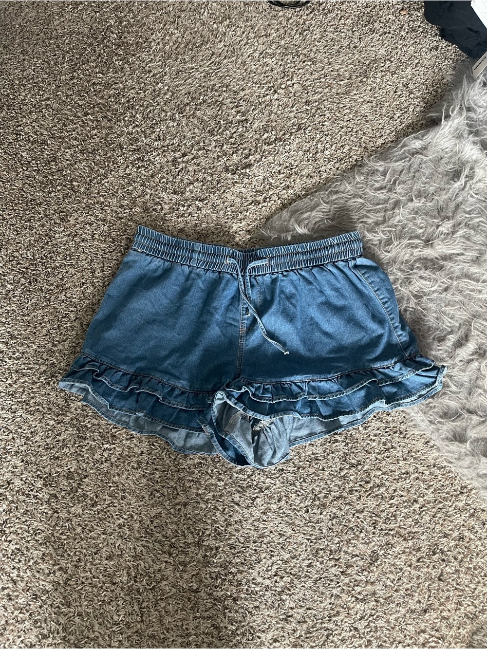 Denim Ruffle Hem Women's Plus Size Drawstring Shorts - Blue